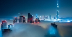 ドバイに旅行するなら絶対見ておきたい雲の上の都市風景